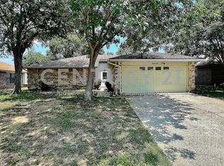 2654 Claremont Dr, Grand Prairie, TX 75052