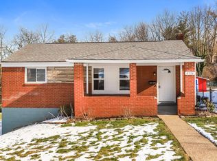 4526 Woodhill Dr, Homestead, PA 15120