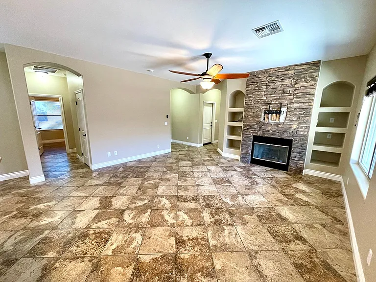 2448 Cliff Rose Way — Photo 8