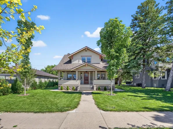 324 2nd St W, Wabasha, MN 55981