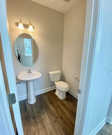 Upper level 1 powder room