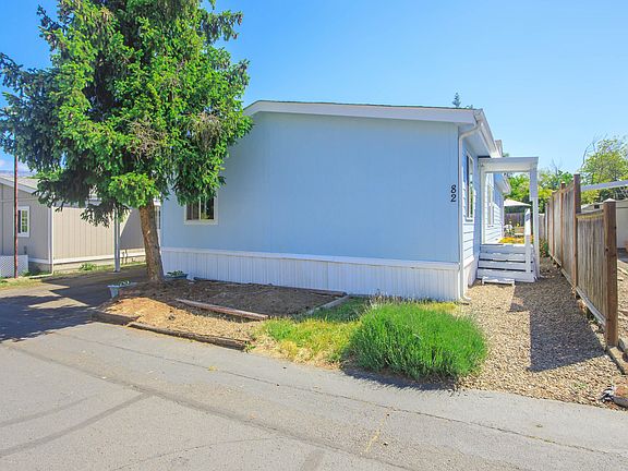 3rd image of 321 Clay St Spc 82