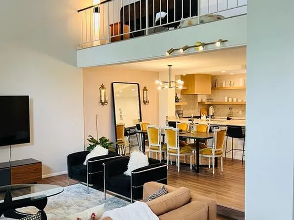 1925 S Beverly Glen Blvd APT 40, Los Angeles, CA 90025