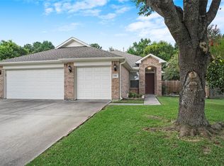 1904 Cedar Ln, Dayton, TX 77535