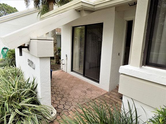 2nd image of 5370 Myrtle Wood