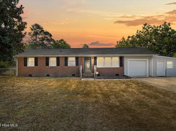 205 Cecil Avenue, Spring Lake, NC 28390