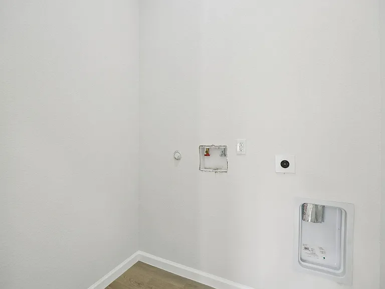 301 Cartersville St #B — Photo 17