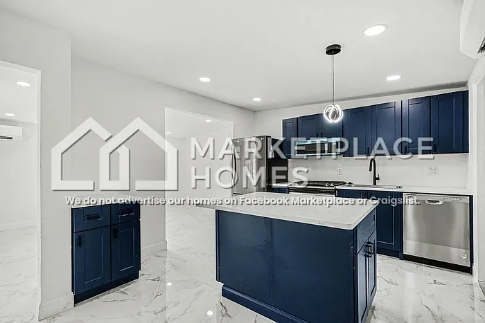 408 Bassedena Cir N — Photo 7