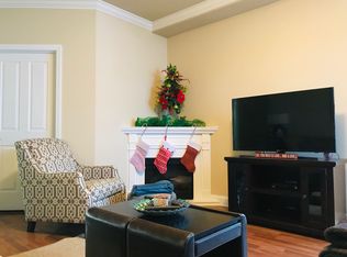 2435 Suncrest Vlg, Morgantown, WV 26505
