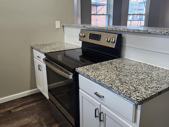 5th image of 3306 Burnet Ave #2