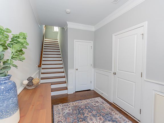 5th image of 317 View Dr