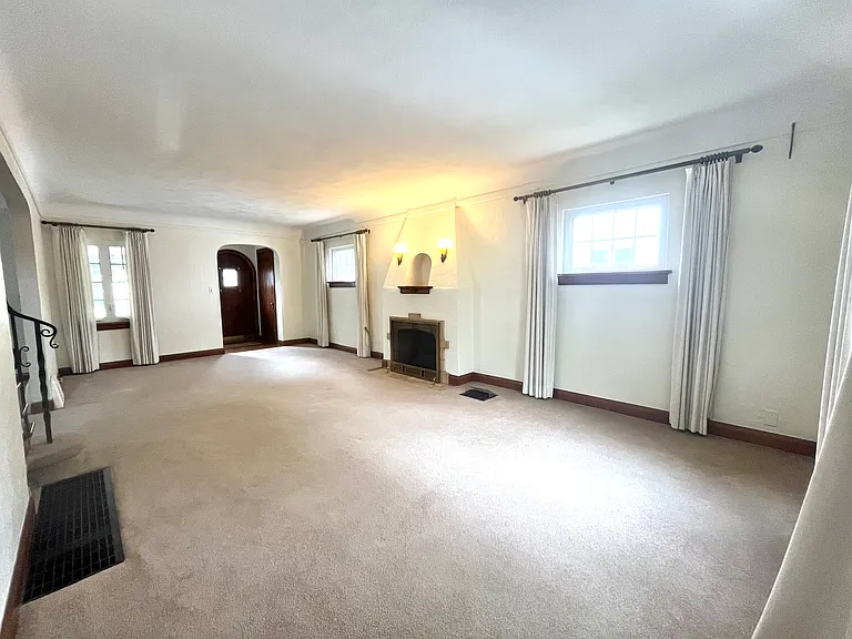 3716 Rushland Ave — Photo 2
