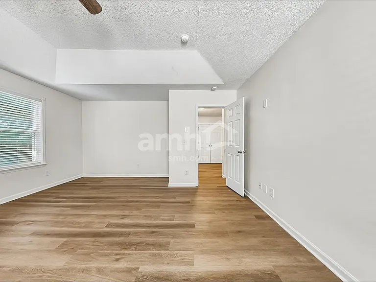 2116 Maple Tree Ct — Photo 11