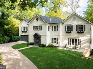 2913 University Ter NW, Washington, DC 20016