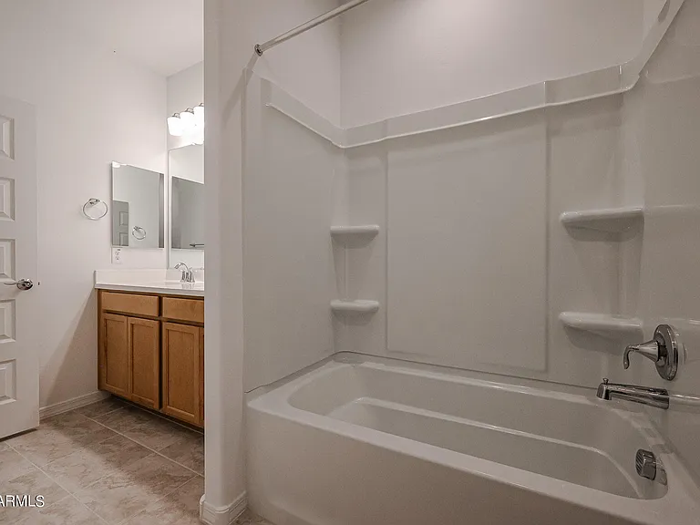 9028 W Georgia Ave — Photo 16