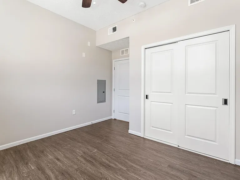 309 S White Ave — Photo 38