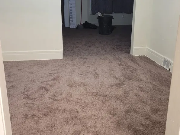 3676 E 151st St #2, Cleveland, OH 44120