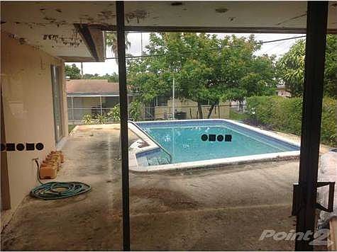 2nd image of 1235 NW 199th St
