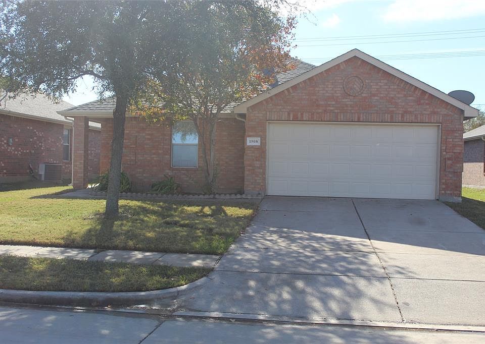 1st image of 1508 Breeze Ln