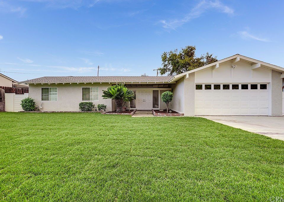 1st image of 1826 E Poppy Ln