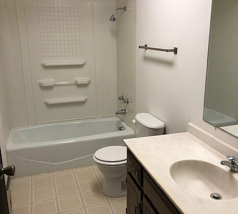 4th image of 378 Twilight Dr APT 4