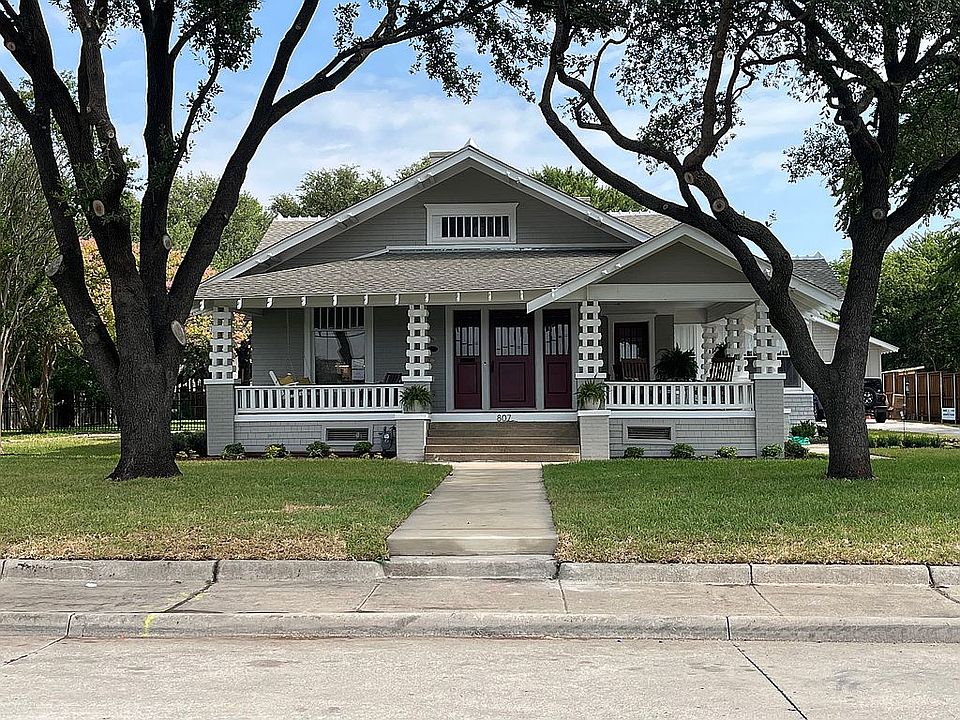 1st image of 807 E 16th St