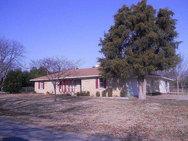1st image of 571 Bluebird Ln
