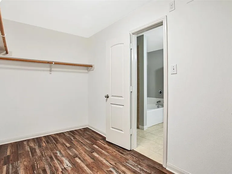 104 Indigo Brush Dr — Photo 35