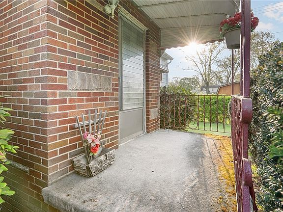 4th image of 1113 Hyfield Ave