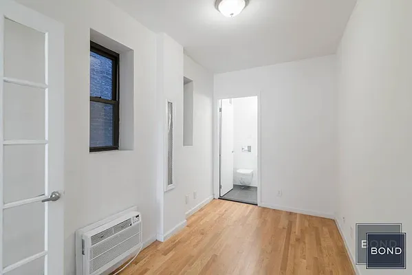 Rented by Bond New York | media 2