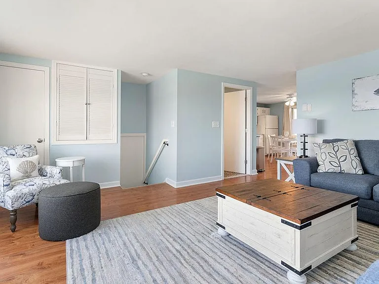 911 Ocean Blvd #9 — Photo 10