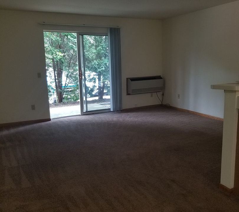 2nd image of 1619 Troy Dr APT 106