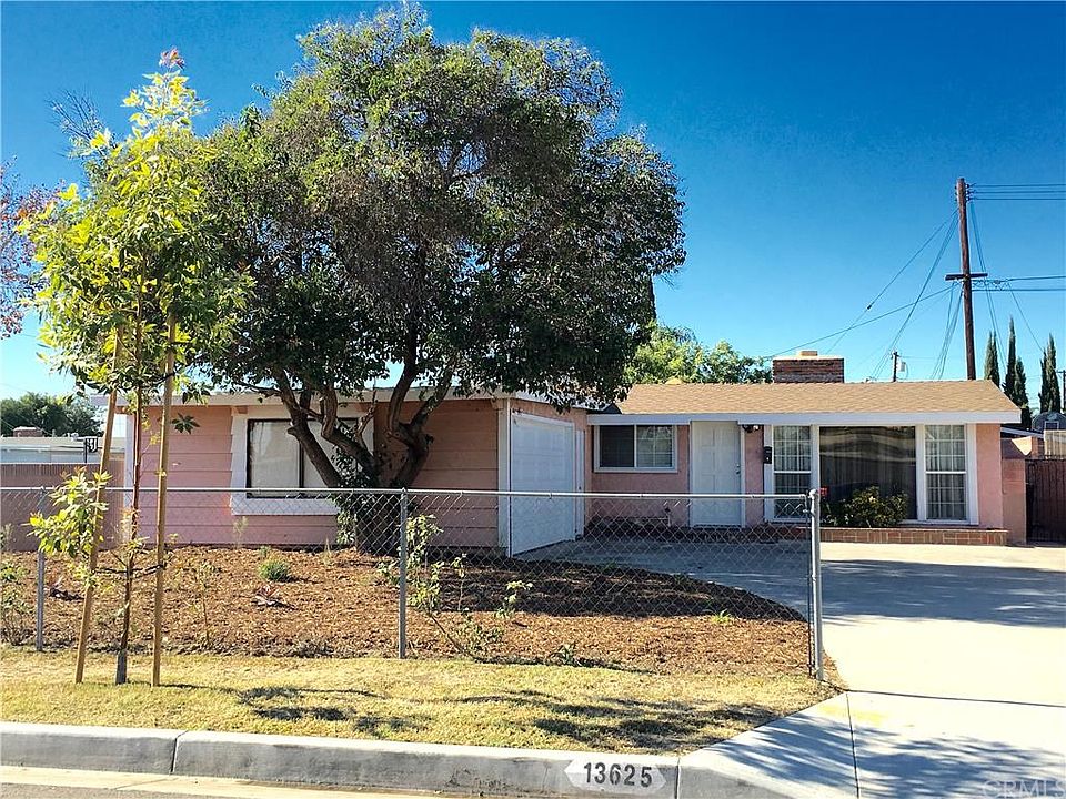 1st image of 13625 Woodridge Ave