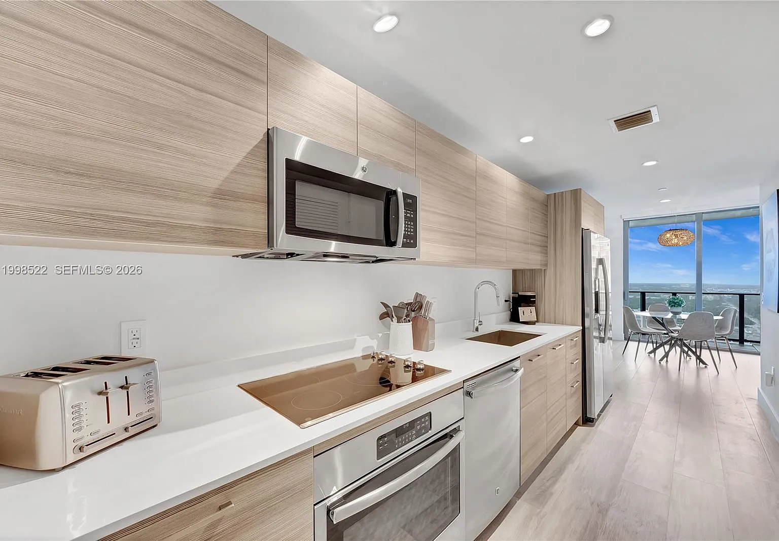 3401 Midtown Condo — Photo 4