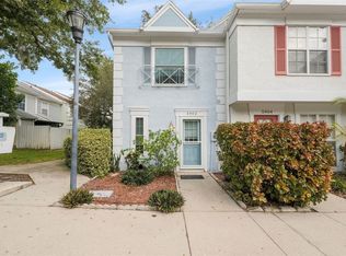 5902 Stratton Park Dr, Temple Terrace, FL 33617