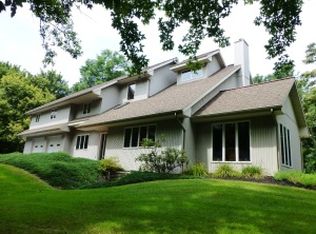 55 Mount Hope School Rd, Willow Street, PA 17584