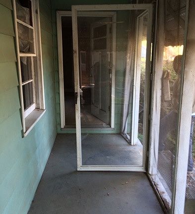 2nd image of 738 Stonewall Ave S