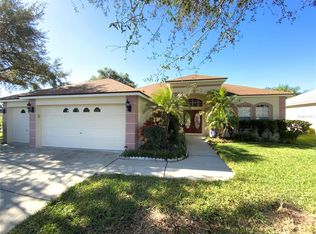 1829 S Ridge Dr, Valrico, FL 33594