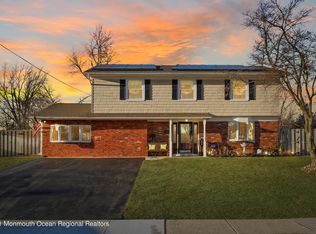 26 Spring Hill Dr, Howell, NJ 07731