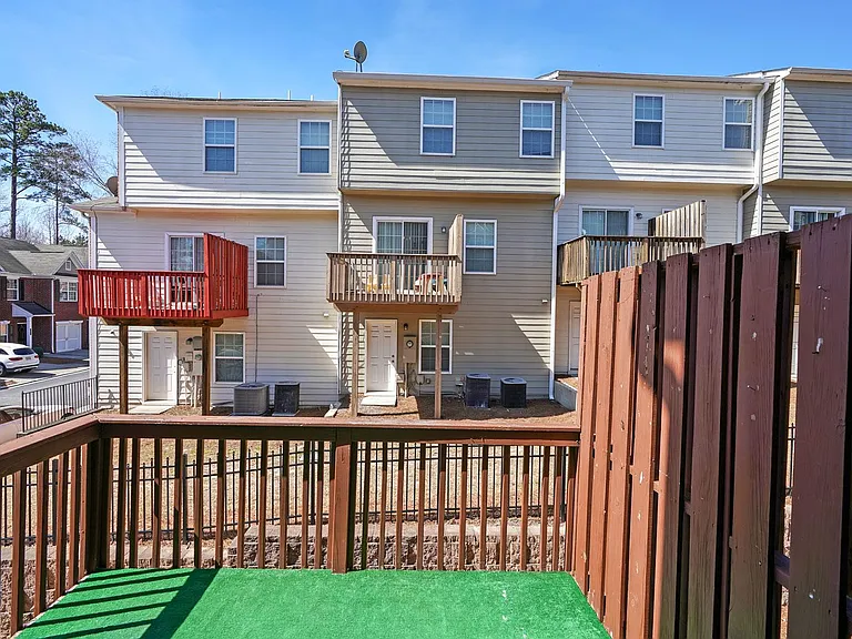 2217 Landing Walk Dr — Photo 21