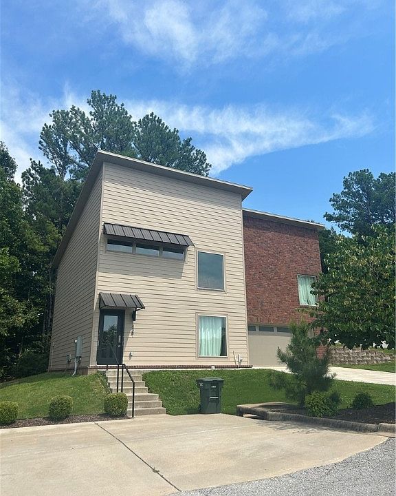 1st image of 1438 N Desoto Pl
