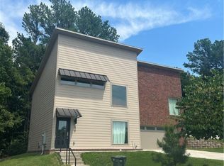 1438 N Desoto Pl, Fayetteville, AR 72703