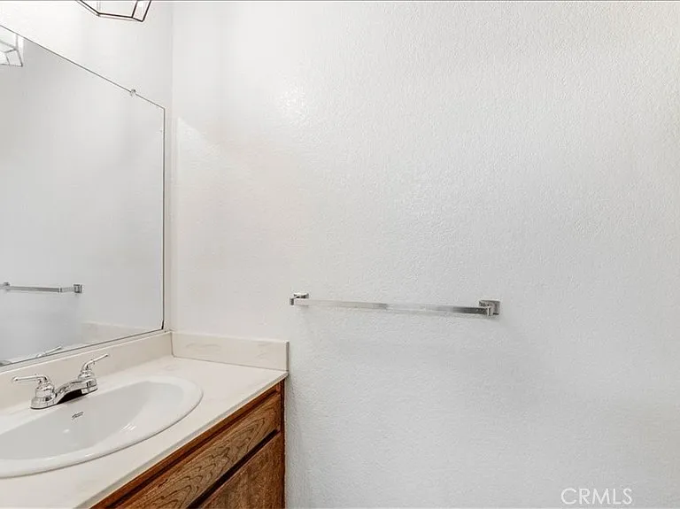 636 E Harvard Rd #C — Photo 5