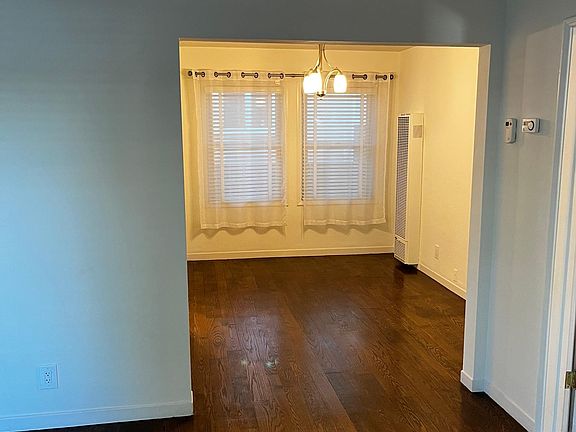 3rd image of 1406 Jasmine St