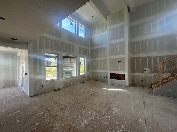 2nd image of 16724 Alex Dr