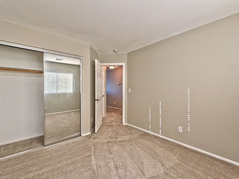 3716 Autumn King Ave — Photo 12