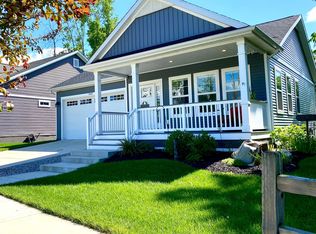 9240 Regency Blvd, Pinckney, MI 48169