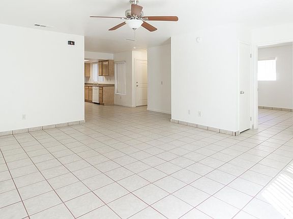 4th image of 32521 Shifting Sands Trl APT 1