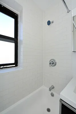 Rented by Aether Property Group | media 28