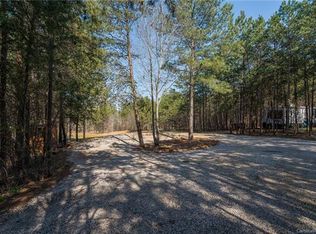 2702 Henrys Knob Rd, Clover, SC 29710